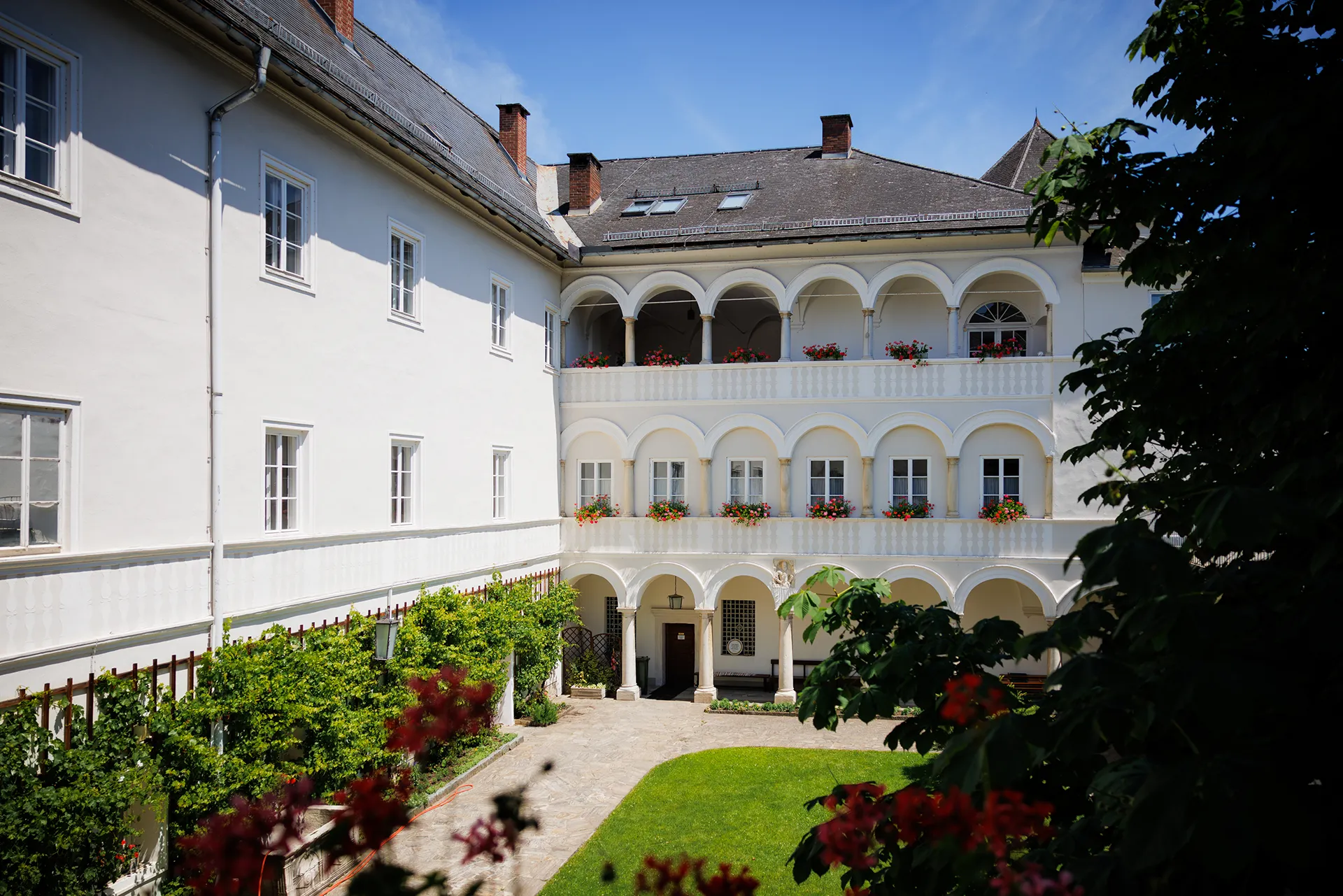 Jahrgangsweinverkostung im Schloss Damtschach